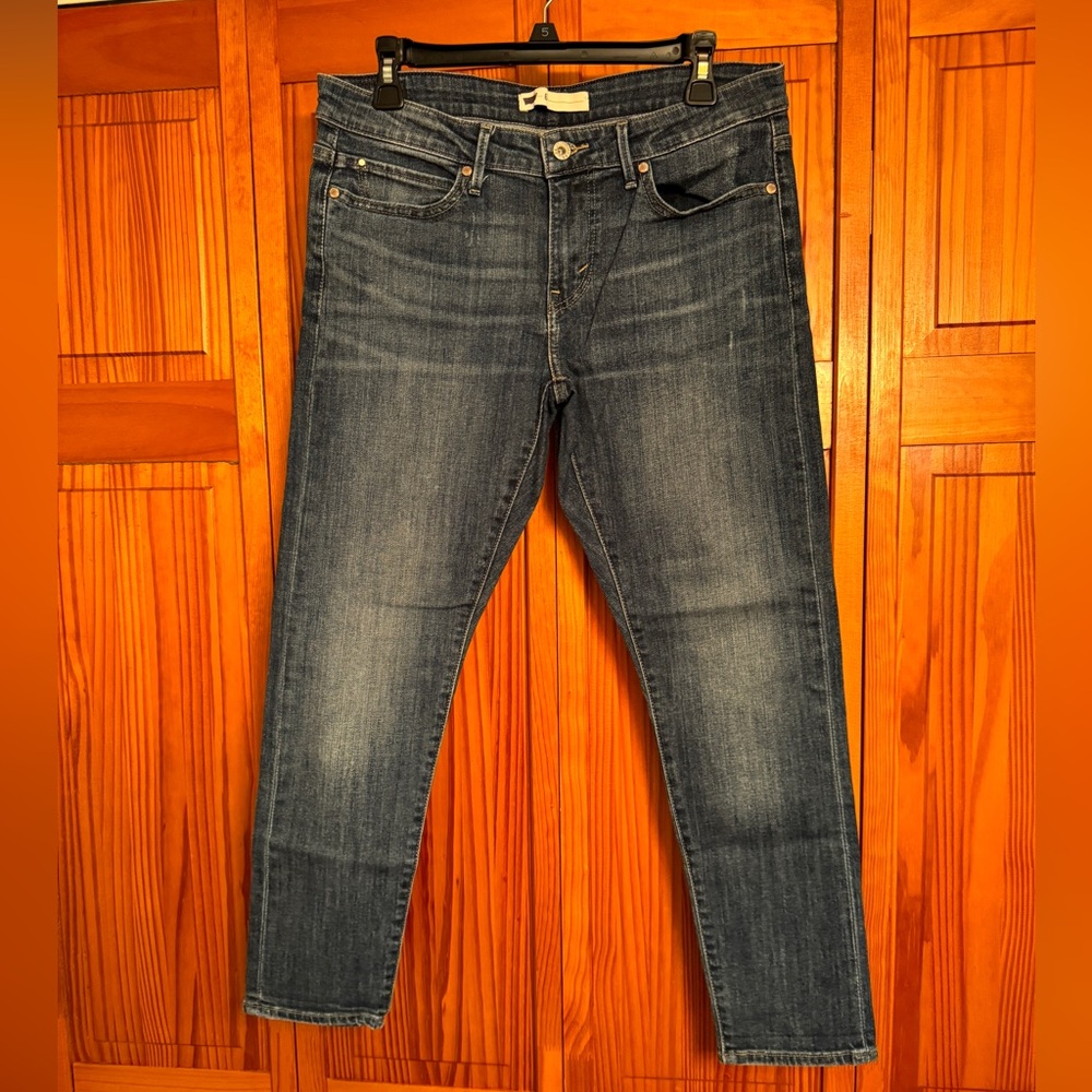 Levi’s Women’s Capri Jeans